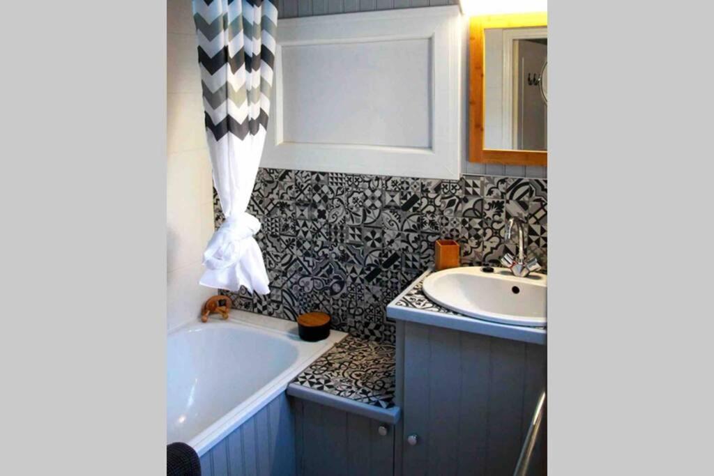 Agréable studio, proche du centre-ville Dijon Extérieur photo